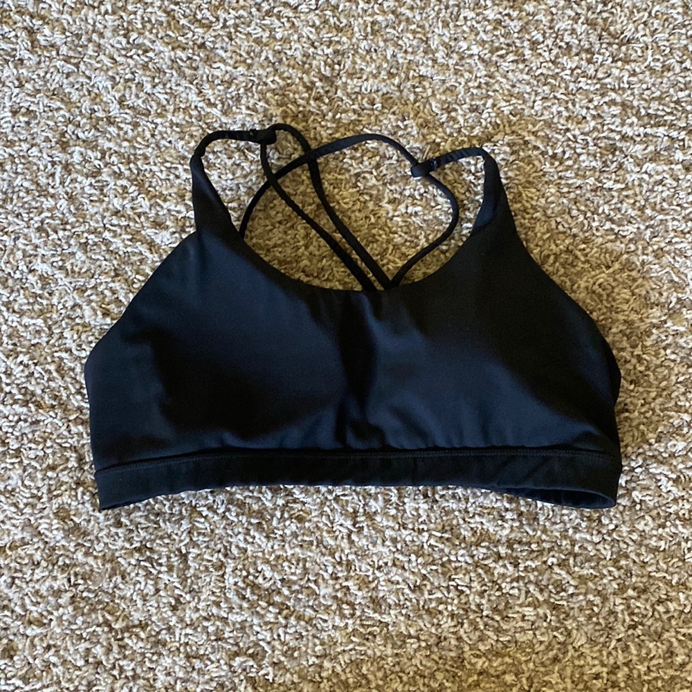 Like new Savvi sports bra